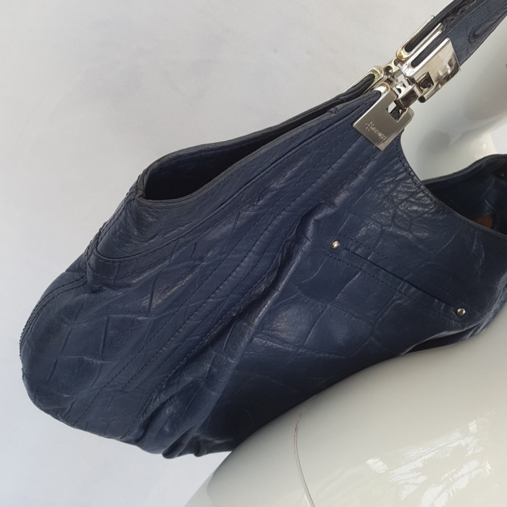 Perfect With Jeans - Picture 3 of 8